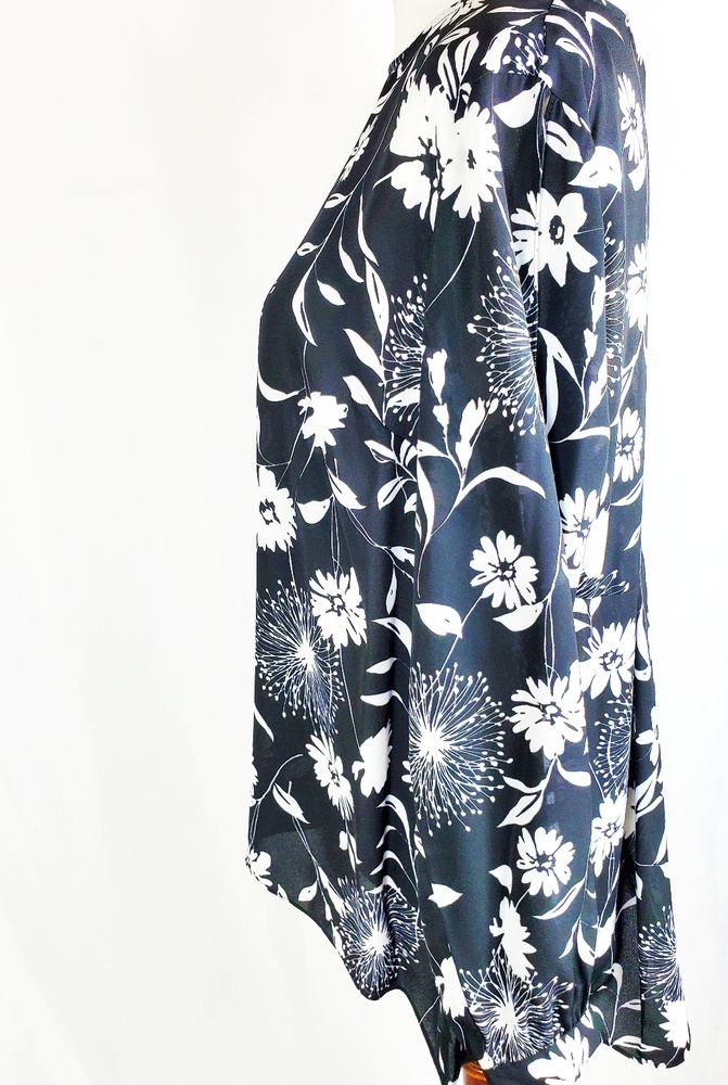 🔥Vince Camuto Floral  Spilt Sleeve Blouse sz S - Picture 4 of 7